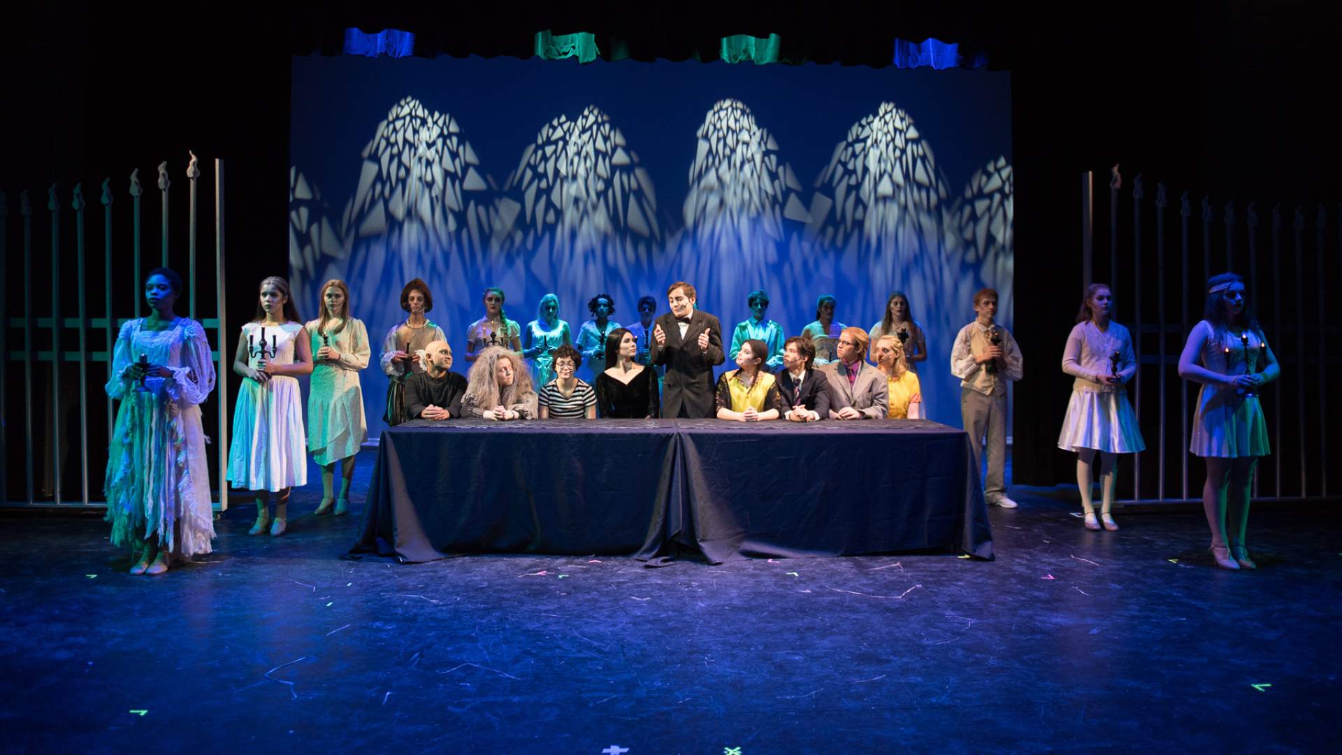 The Addams Family Show Photos (1)